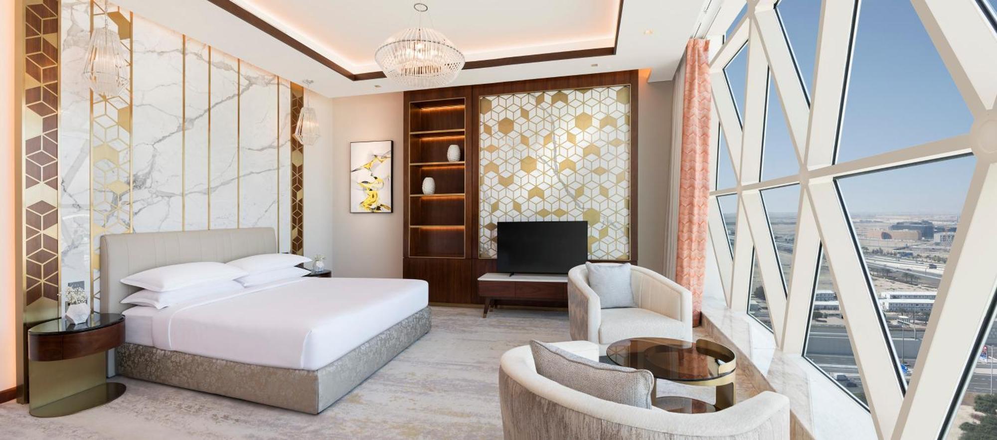 Velero Hotel Doha Lusail ภายนอก รูปภาพ A bedroom at the hotel